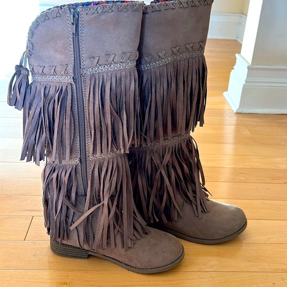 Justice Other - Justice Girls Fringe Boots size 1